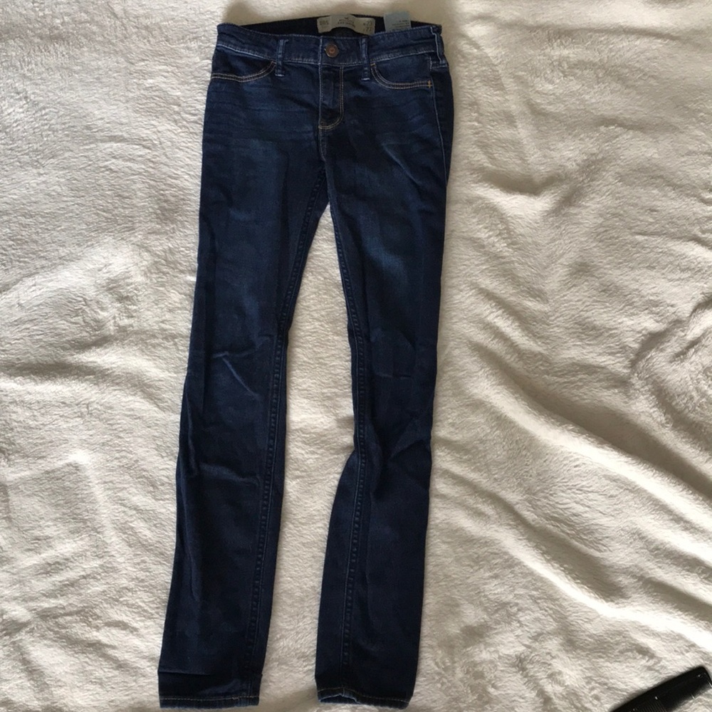 Hollister dark wash jeggings